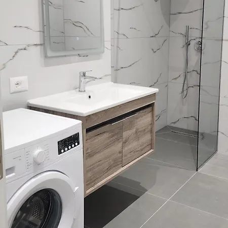 Luxury Aparthotel Golem Apart Otel 3*