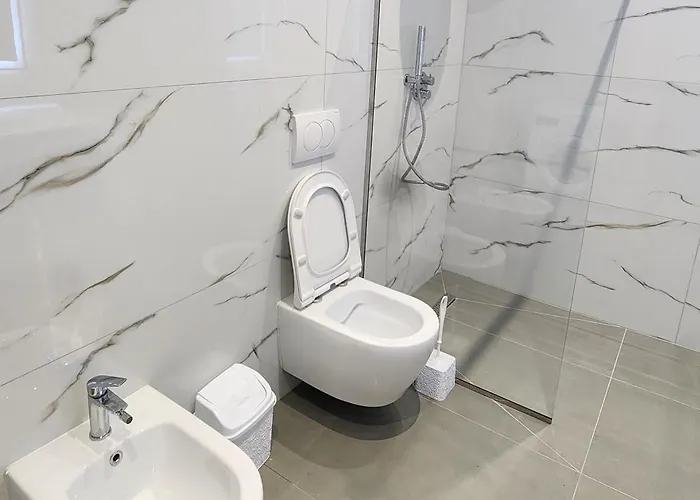 Luxury Aparthotel Golem Golem (Tirana)