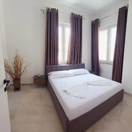 Apartahotel Luxury Aparthotel Golem 3*